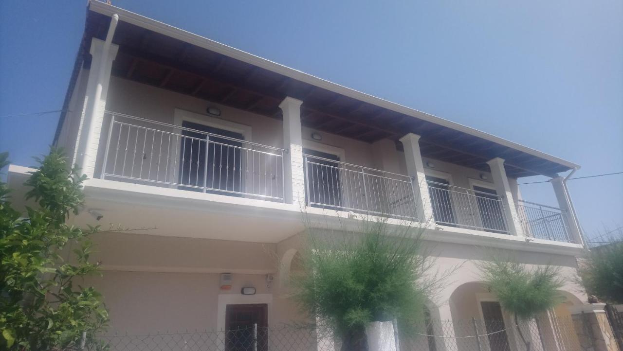 Mary'S Apartments Close To The Sea Agios Georgios  Ngoại thất bức ảnh