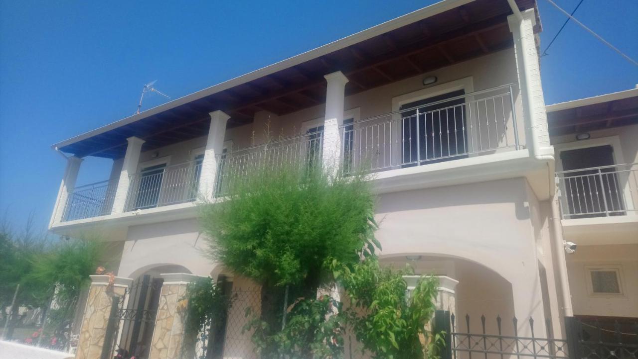 Mary'S Apartments Close To The Sea Agios Georgios  Ngoại thất bức ảnh